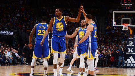 Golden State Warriors score 51 points in first quarter against Denver N.